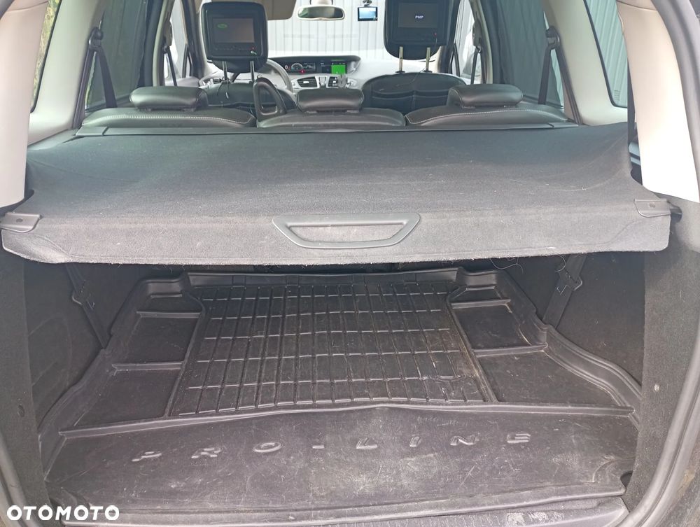 Renault Grand Scenic - 6