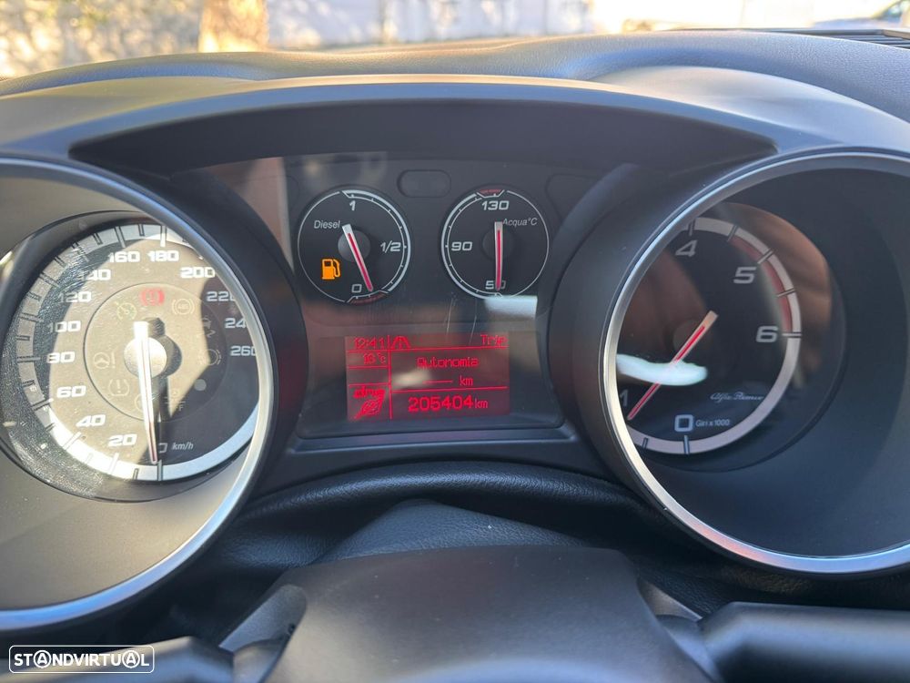 Alfa Romeo Giulietta 1.6 JTDM - 11