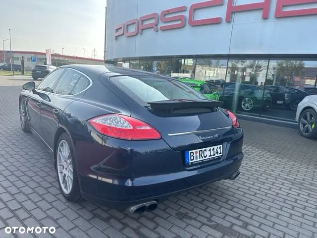 Porsche Panamera 4S - 13