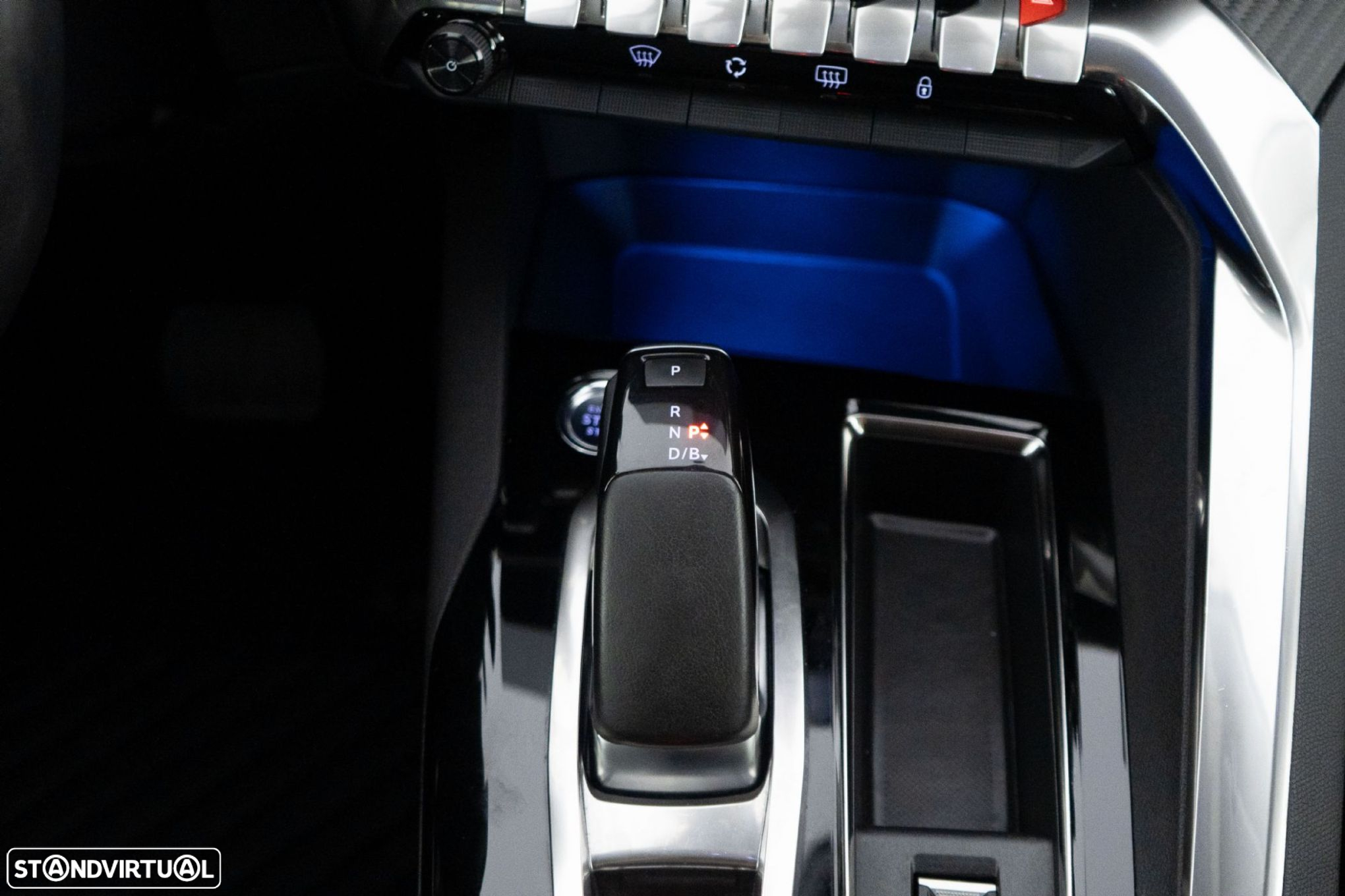 Peugeot 3008 1.6 Hybrid Allure e-EAT8 - 26