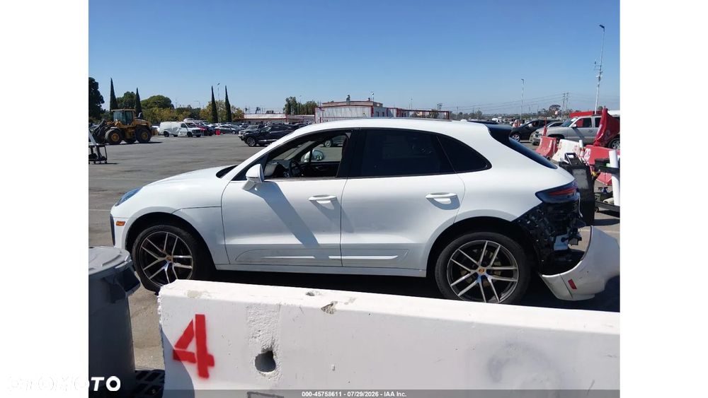 Porsche Macan T - 7