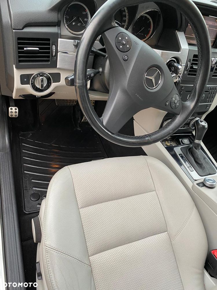 Mercedes-Benz GLK - 16