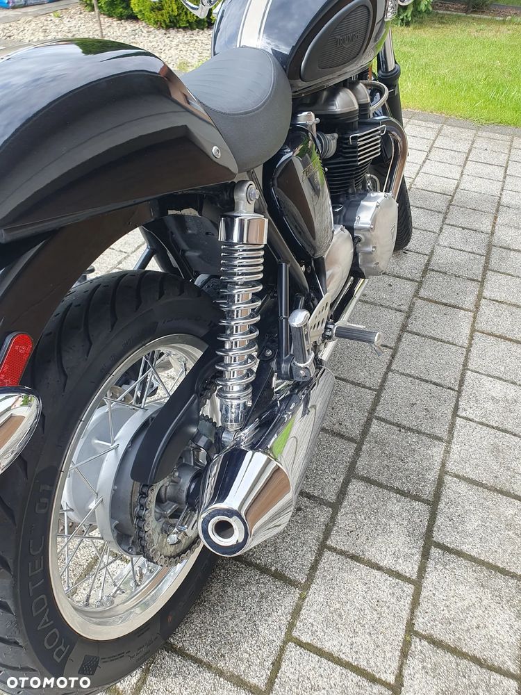 Triumph Thruxton - 22