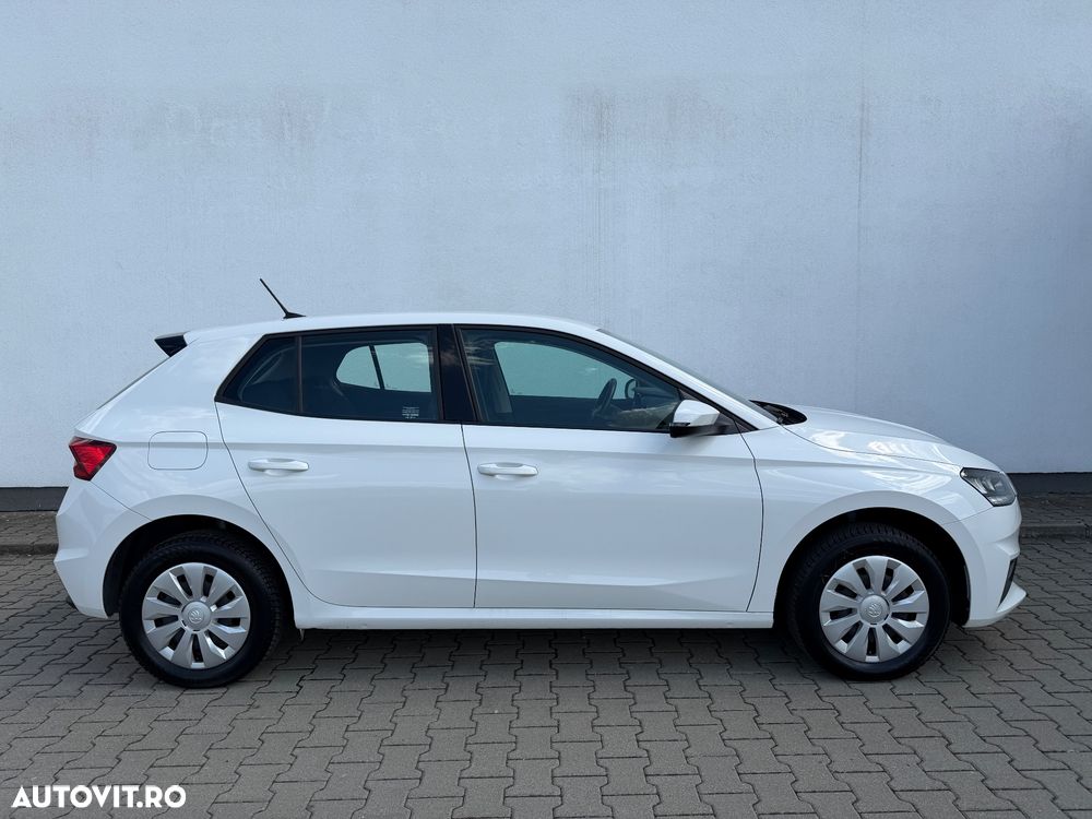 SKODA Fabia 2023 — imagine 6