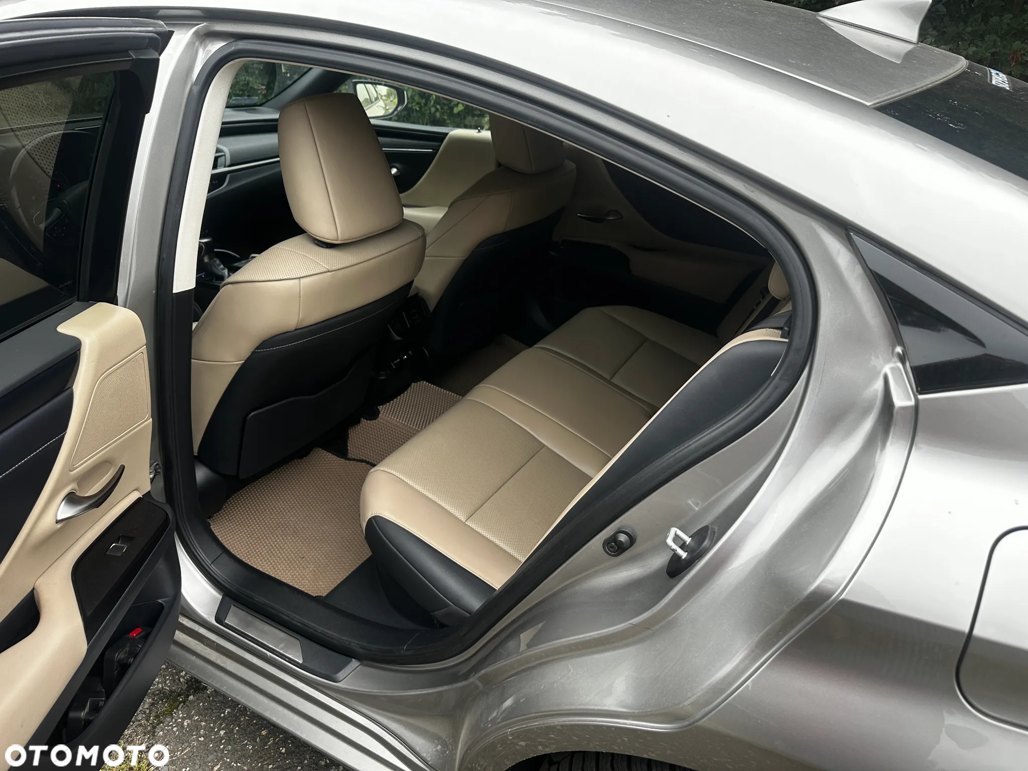 Lexus ES - 3