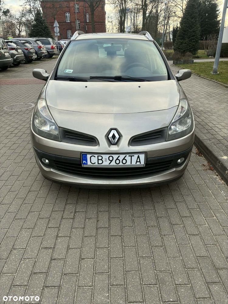 Renault Clio - 1