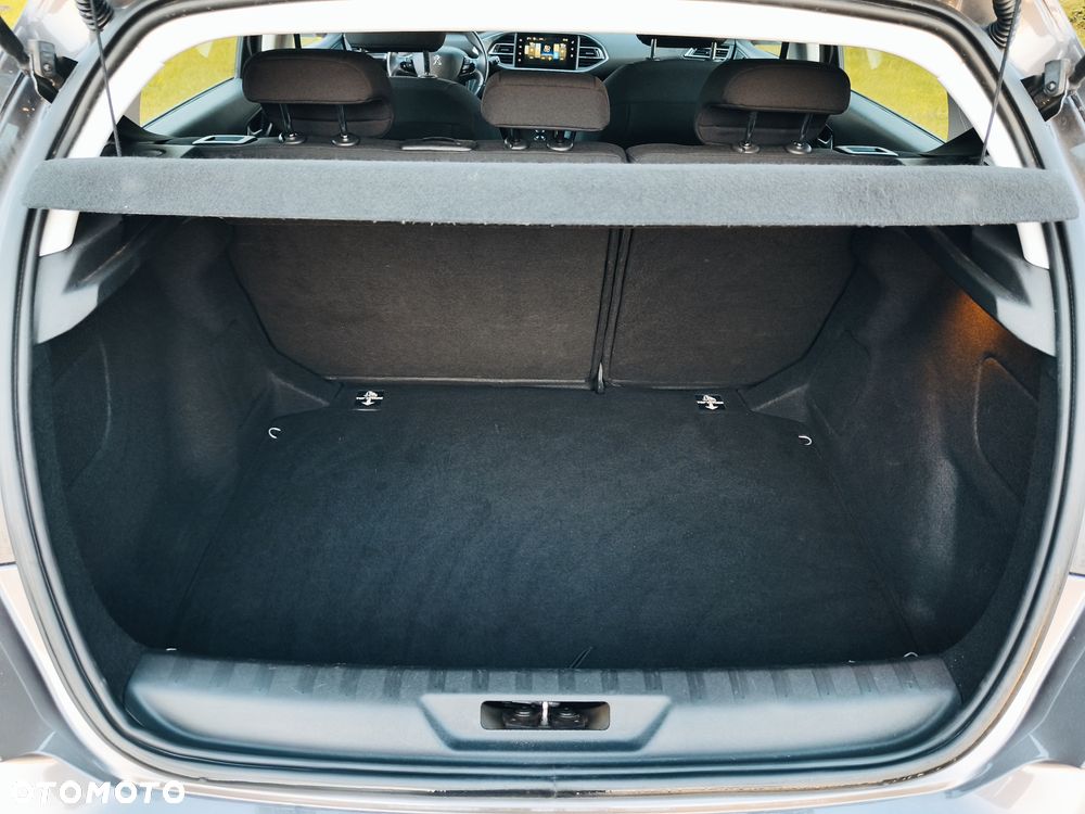 Peugeot 308 1.6 e-HDi Active S&S - 38
