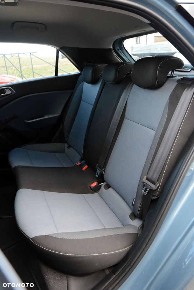 Hyundai i20 - 18