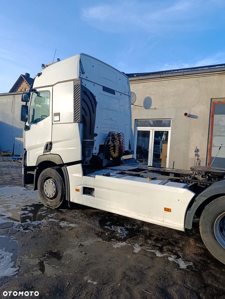 Renault T - 5