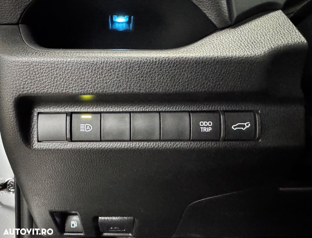 Toyota RAV4 2.5 4x4 Hybrid Black Edition - 17