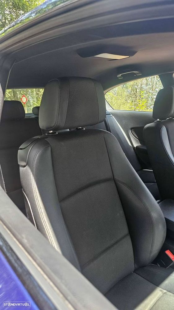 BMW 118 d Limited Edition Lifestyle c/ M Sport Pack - 8