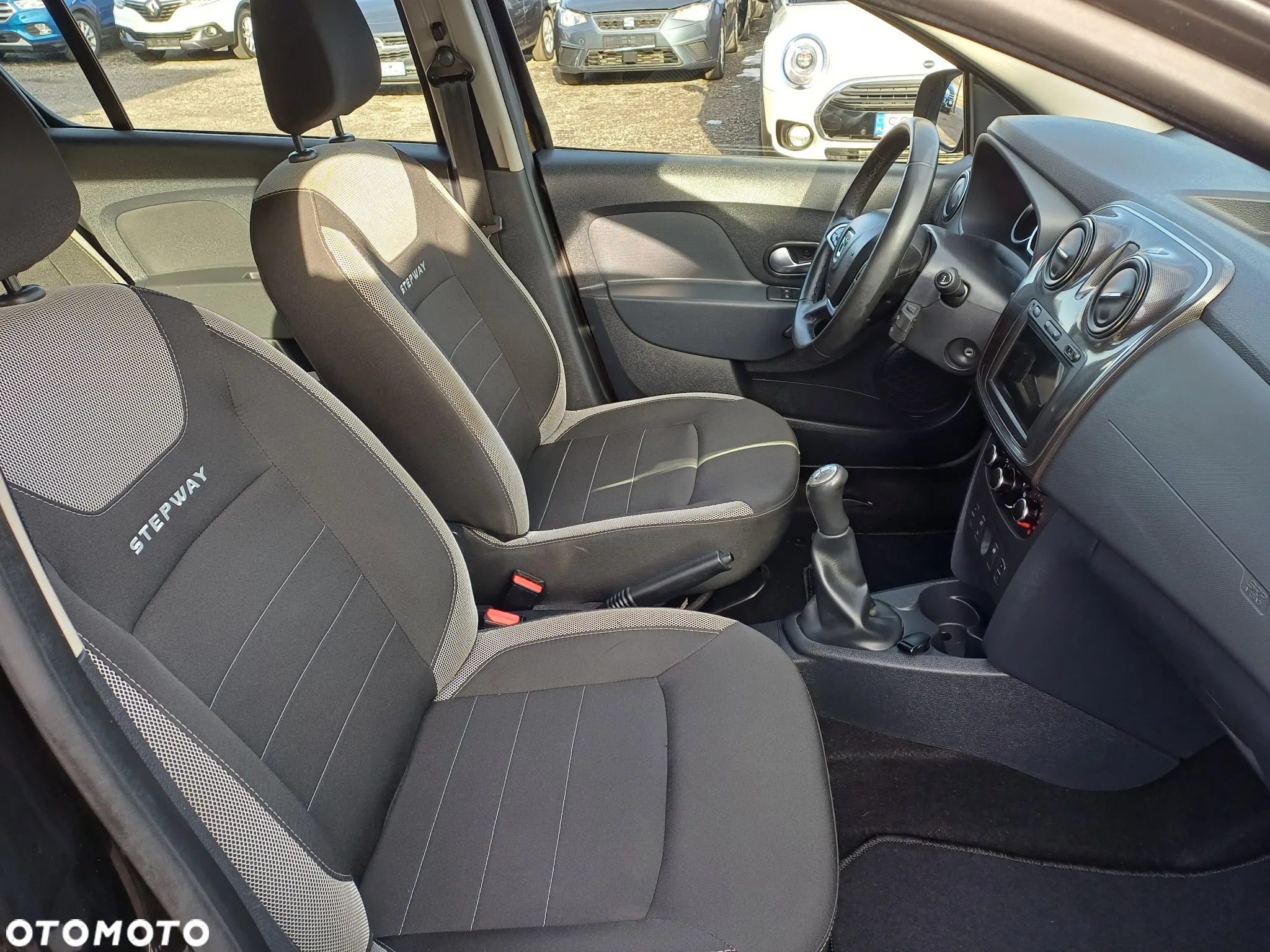 Dacia Sandero Stepway 1.5 dCi Laureate S&S - 10