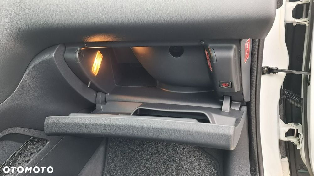 Peugeot 3008 155 THP Premium - 25