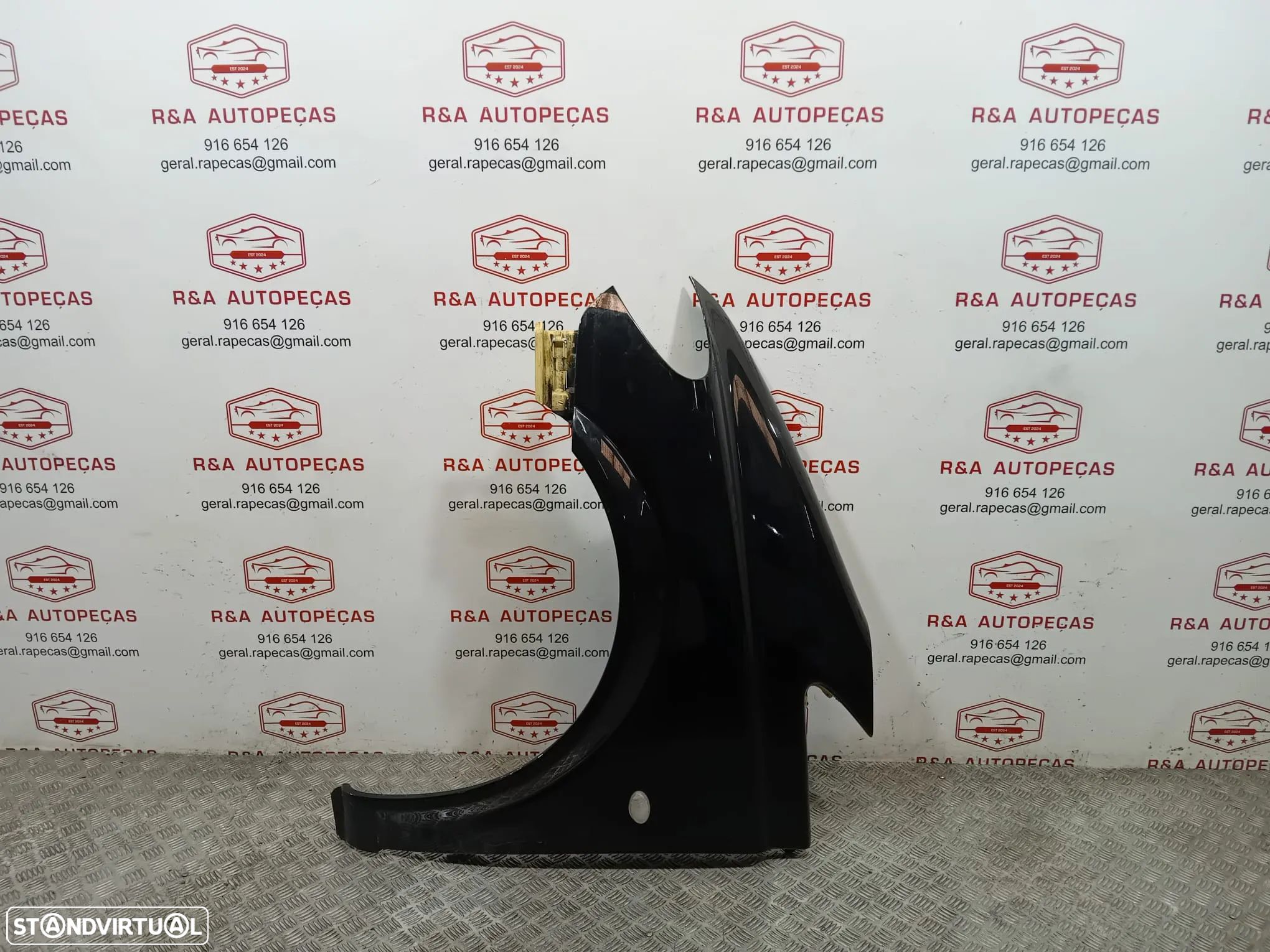 Guarda Lamas Esquerdo Mercedes Vito Viano W639 Original - 1