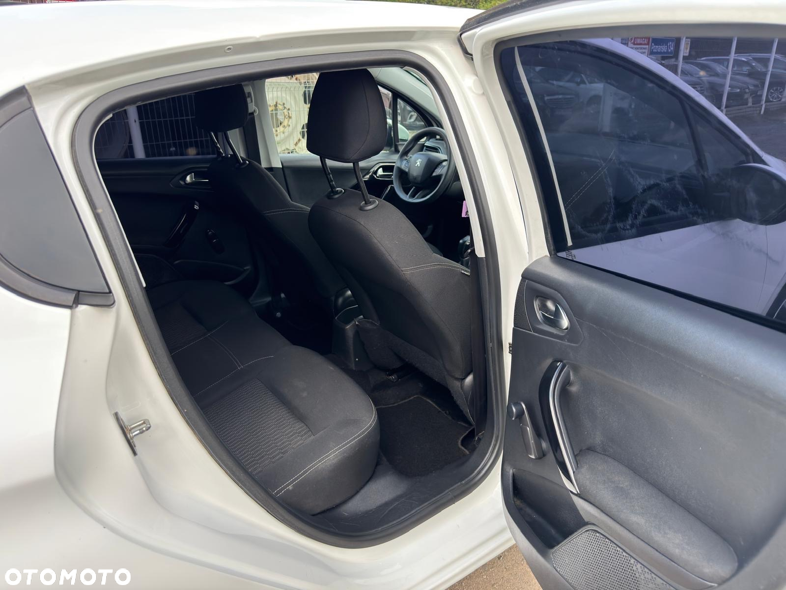 Peugeot 208 1.2 PureTech Active - 9