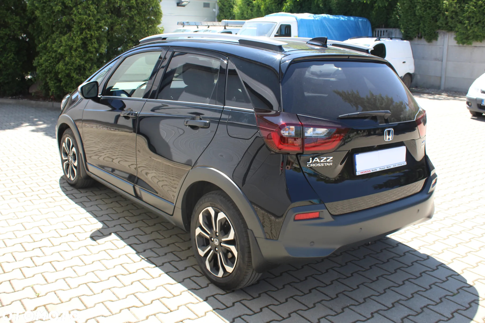 Honda Jazz 1.5 i-MMD Executive Crosstar (Czarny Dach) - 4