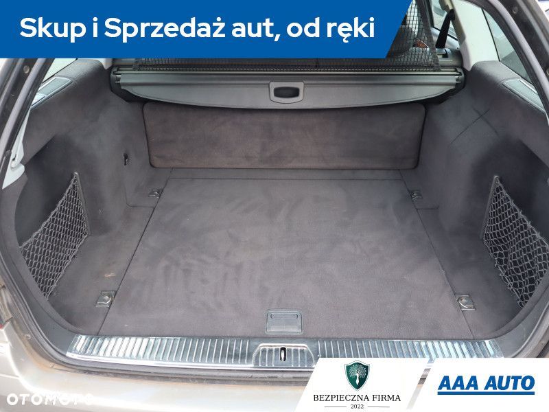 Mercedes-Benz Klasa E - 15