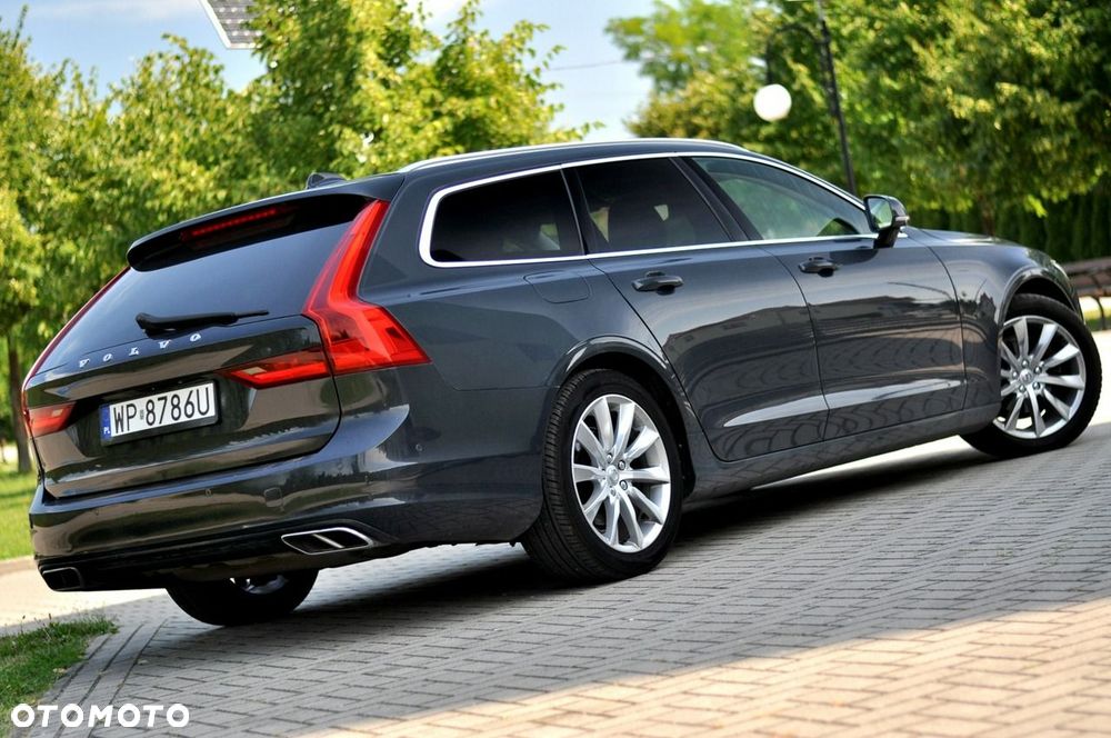 Volvo V90 D3 Momentum Pro - 3