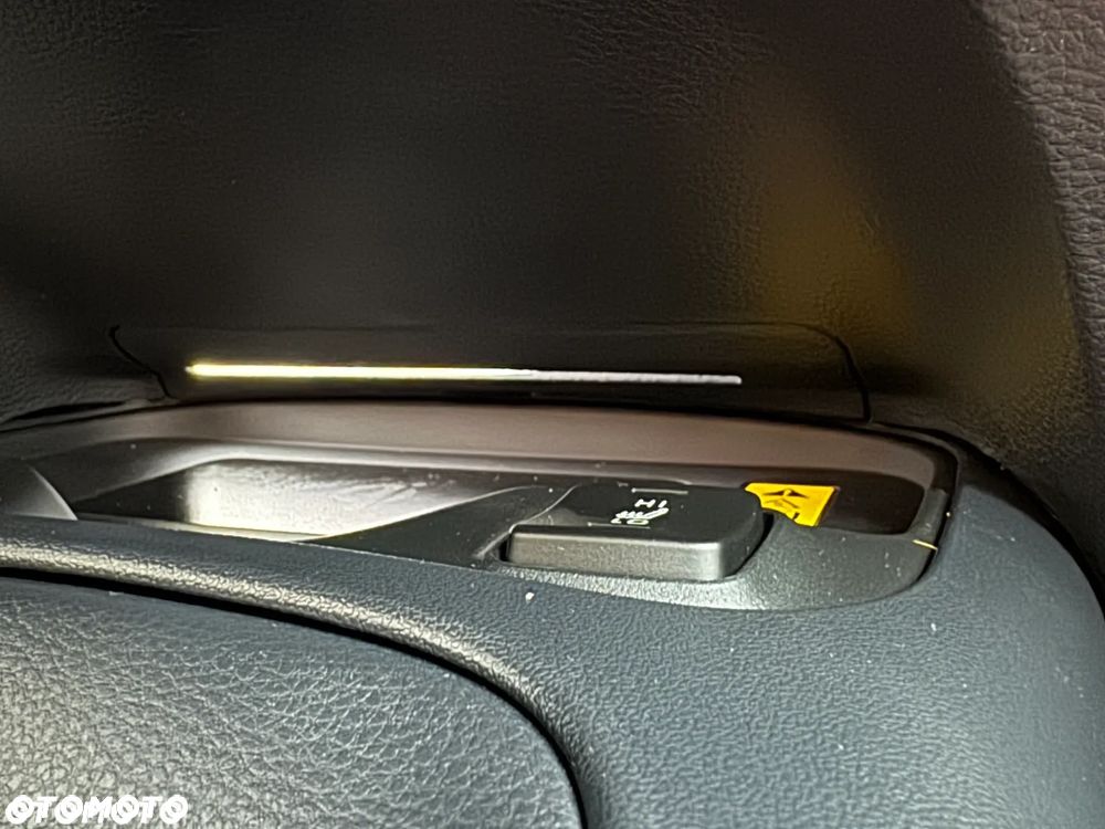 Toyota Corolla 1.8 Hybrid Comfort - 35