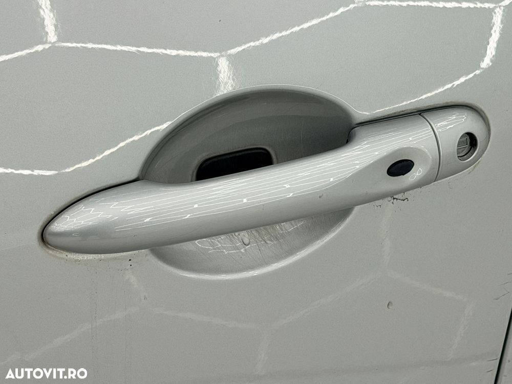 Renault Scenic dCi 110 LIMITED - 20