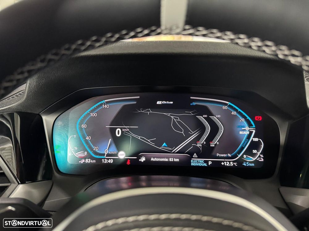 BMW 330 e Pack M Auto - 13