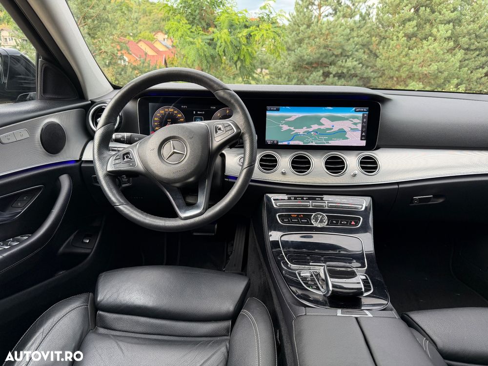 Mercedes-Benz E 220 d 9G-TRONIC - 3