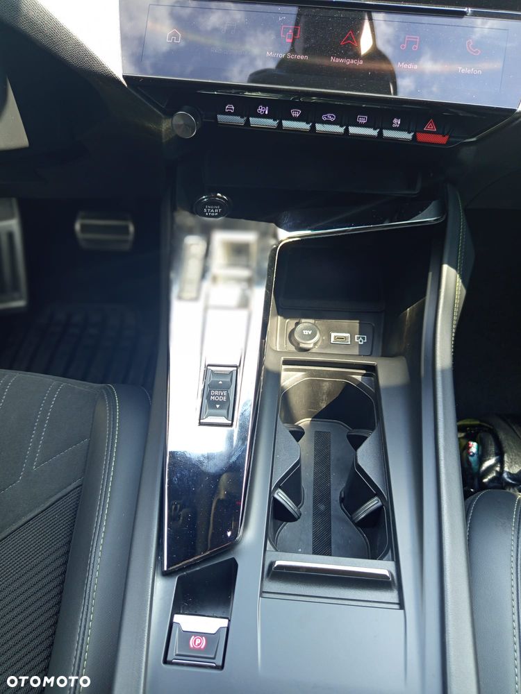 Peugeot 308 BlueHDi FAP 130 EAT8 Stop & Start GT - 23