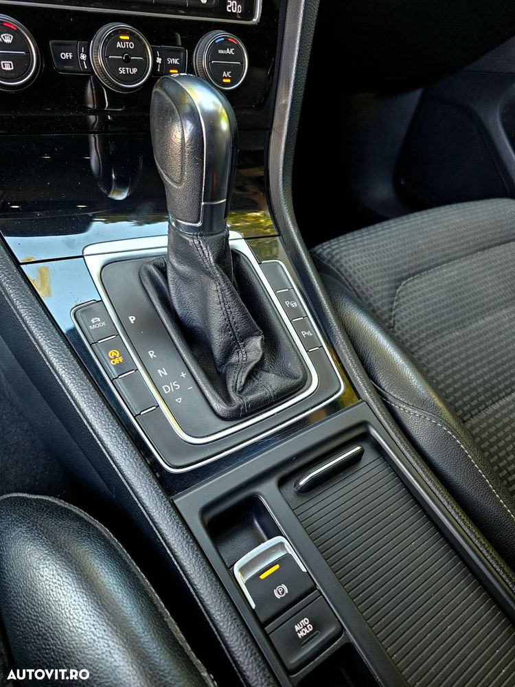 Volkswagen Golf 2.0 TDI DSG Highline - 27