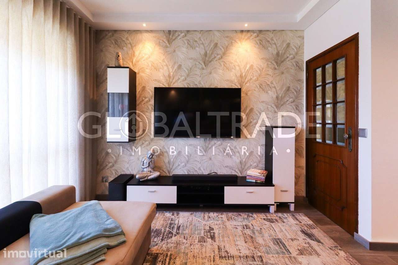 Apartamento T3+1 Renovado & Equipado em Águas Santas - Grande imagem: 4/60