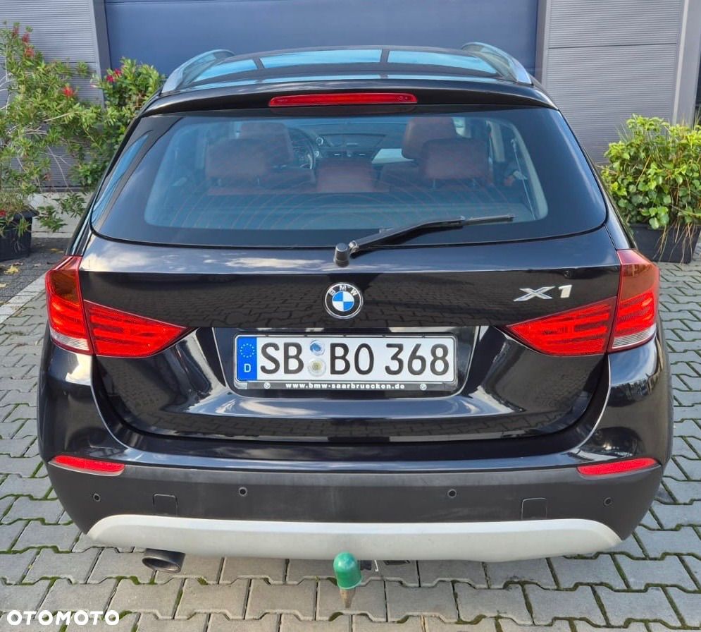 BMW X1 sDrive18d Sport Line - 19