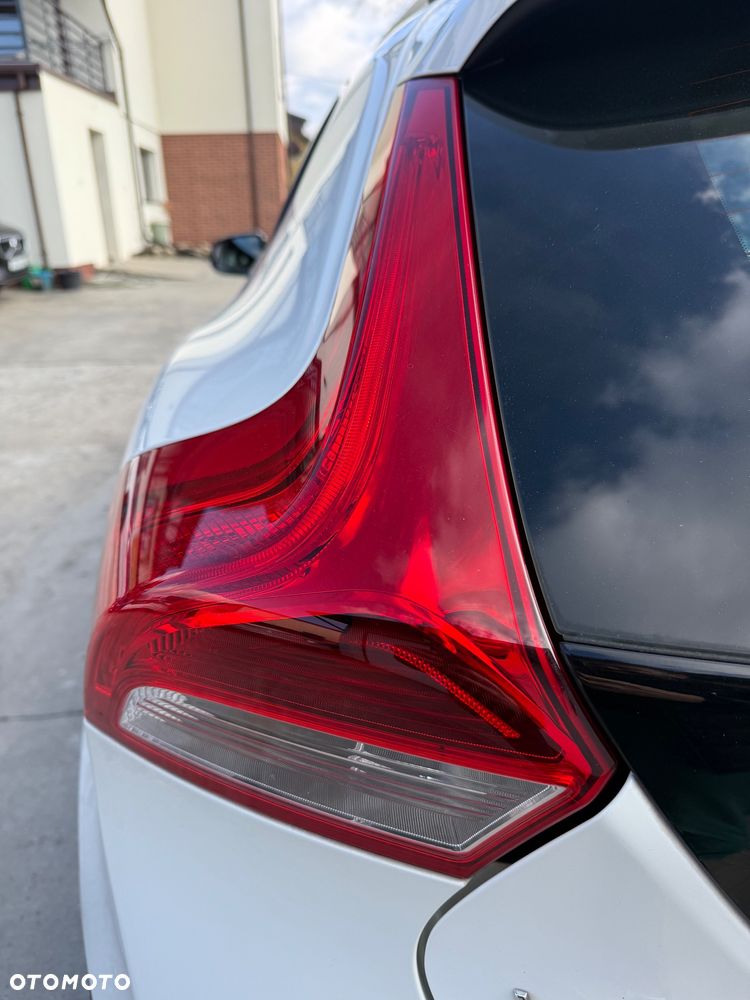 Volvo V40 Cross Country T3 Geartronic Momentum - 41