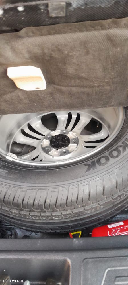 Hyundai ix35 1.7 CRDi 2WD blue Finale Gold - 34