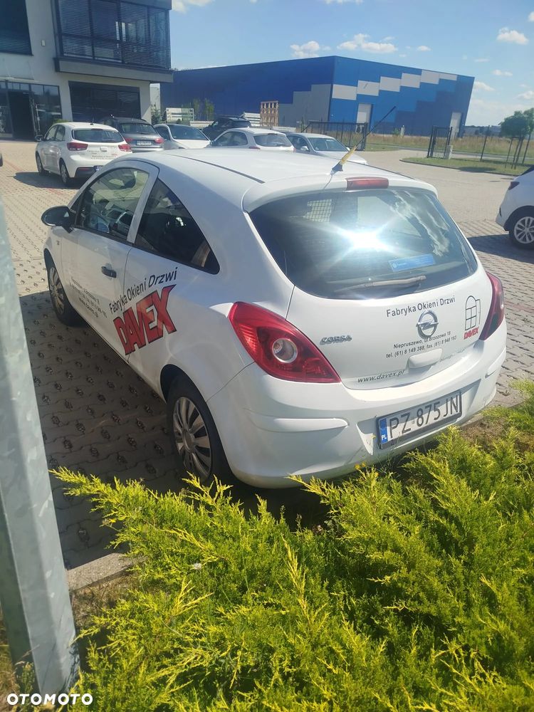 Opel Corsa 1.2 16V Enjoy - 4