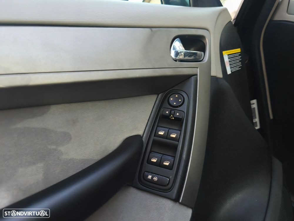 Citroën C4 Picasso 1.6 HDi Exclusive - 15