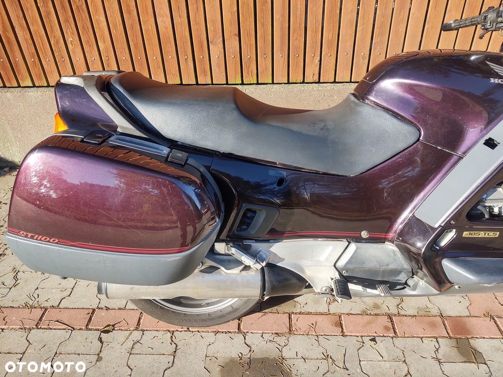Honda ST - 9
