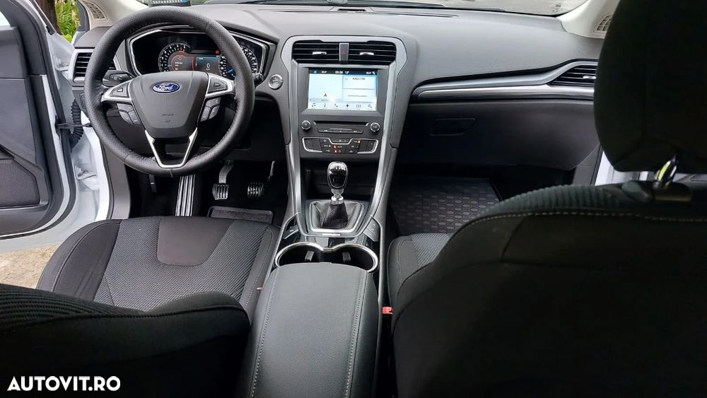 Ford Mondeo 1.5 TDCi ECOnetic Start-Stopp Titanium - 9