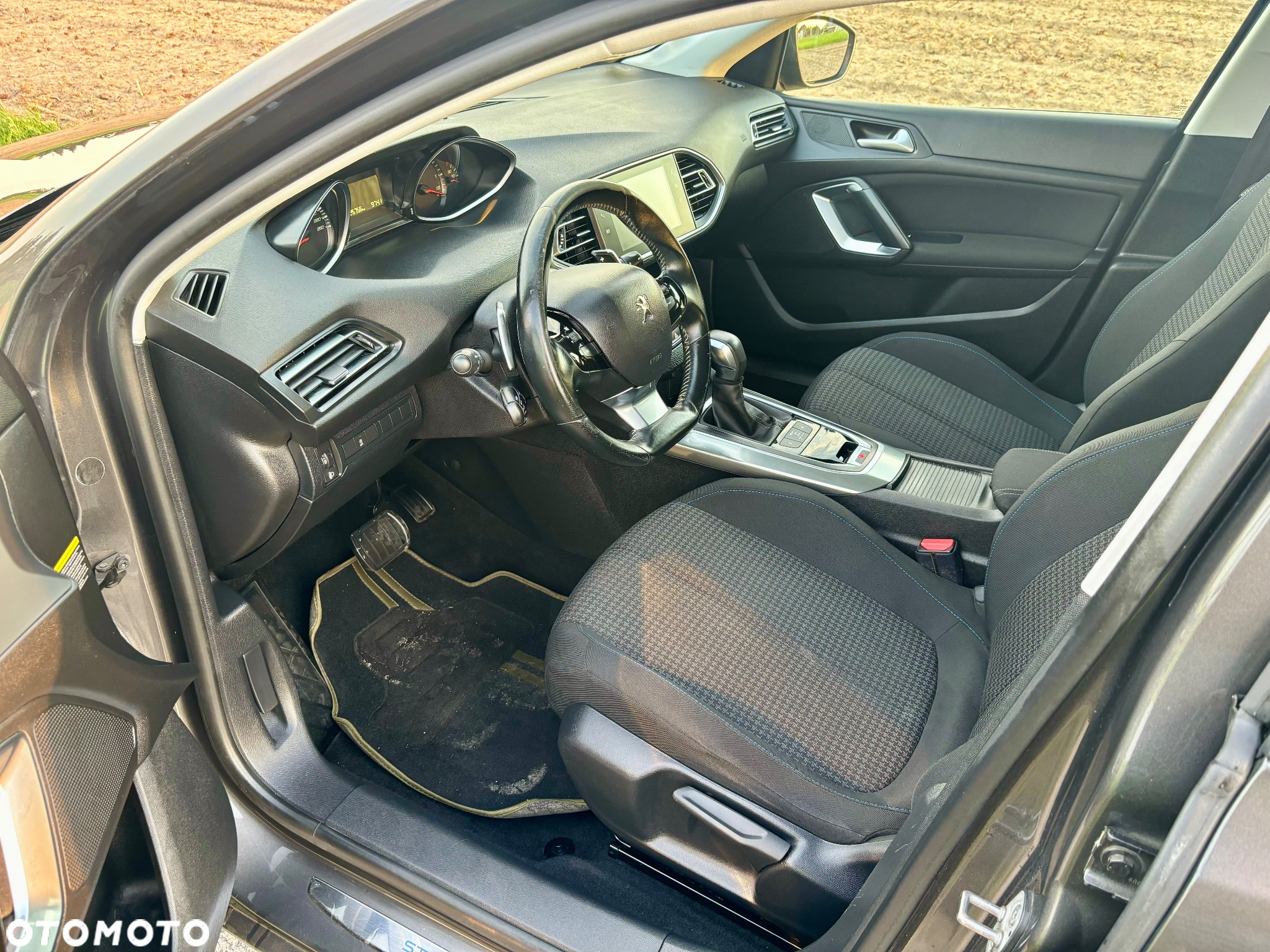 Peugeot 308 1.5 BlueHDi Style S&S EAT8 - 12