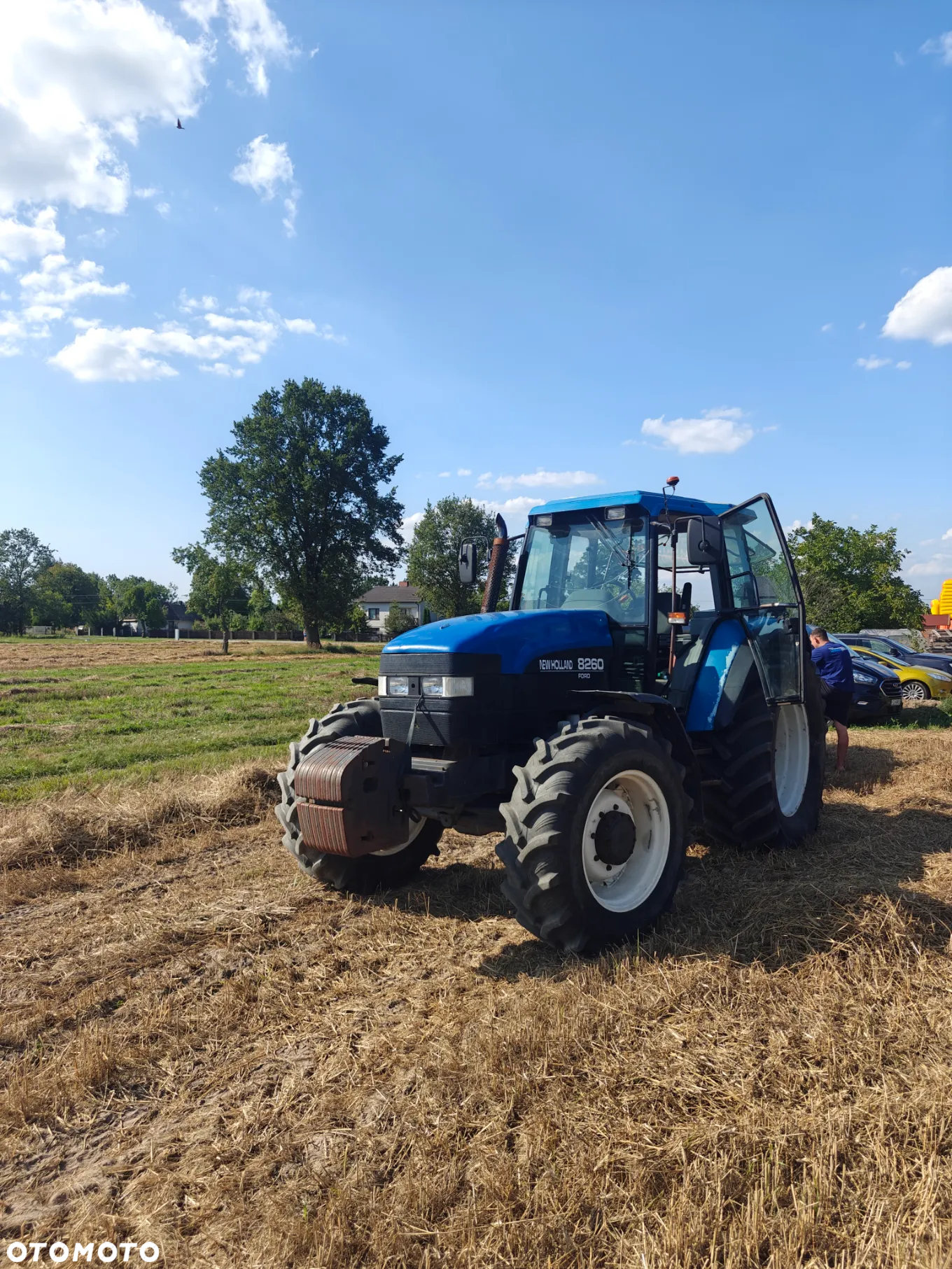 New Holland 8260 - 3