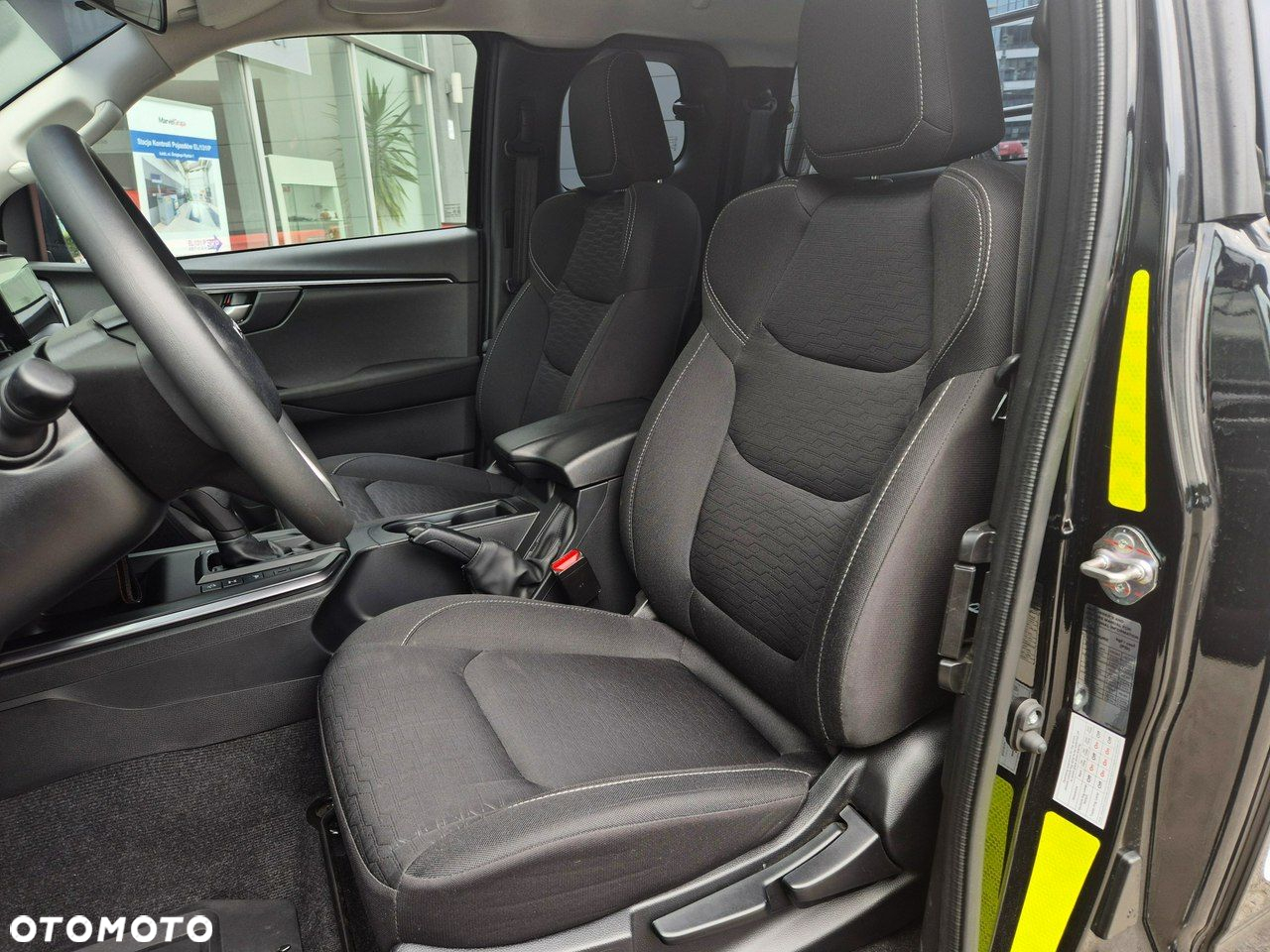 Isuzu D-Max - 11