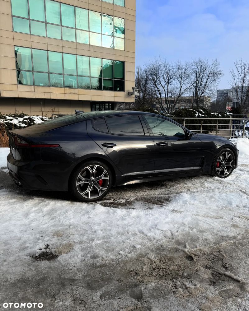 Kia Stinger 3.3 T-GDI V6 GT AWD - 4