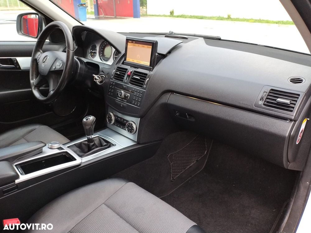 Mercedes-Benz C 220 T CDI DPF Avantgarde - 8