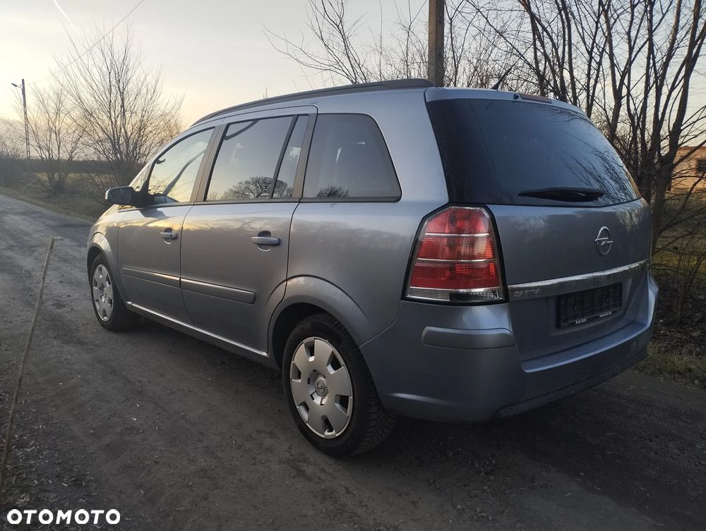 Opel Zafira - 14