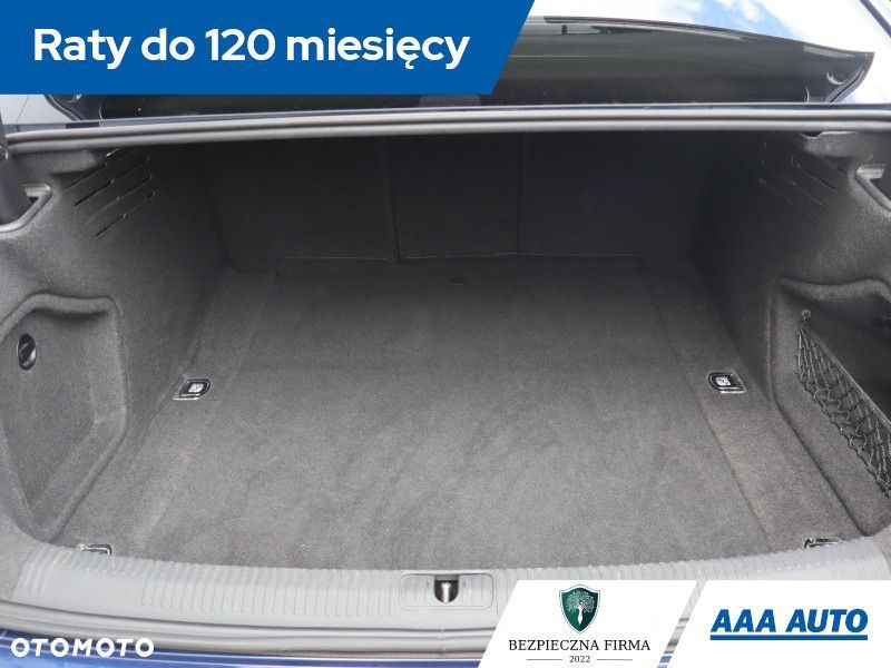 Audi A4 Limousine - 16