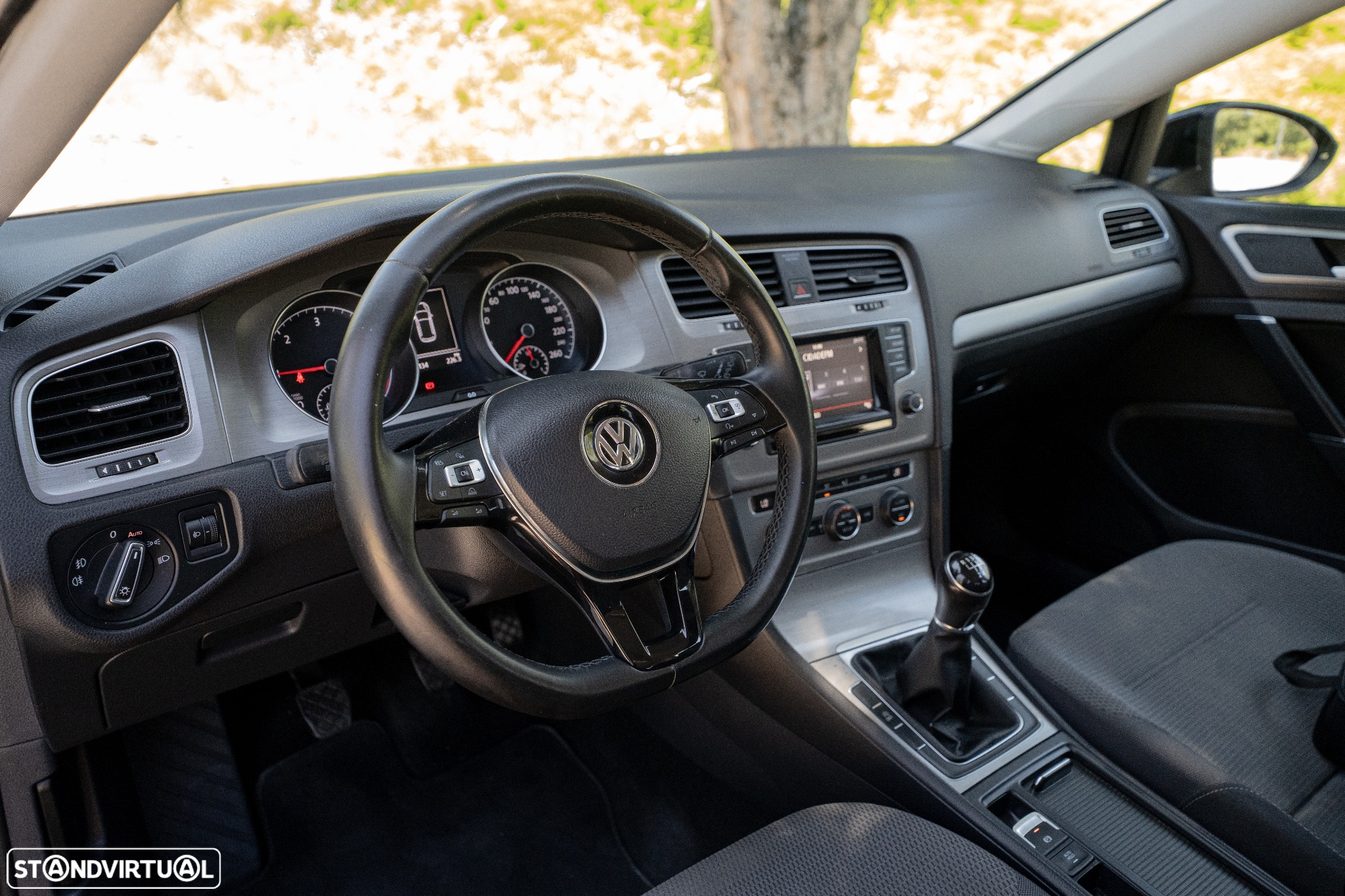VW Golf 1.6 TDi Confortline - 7