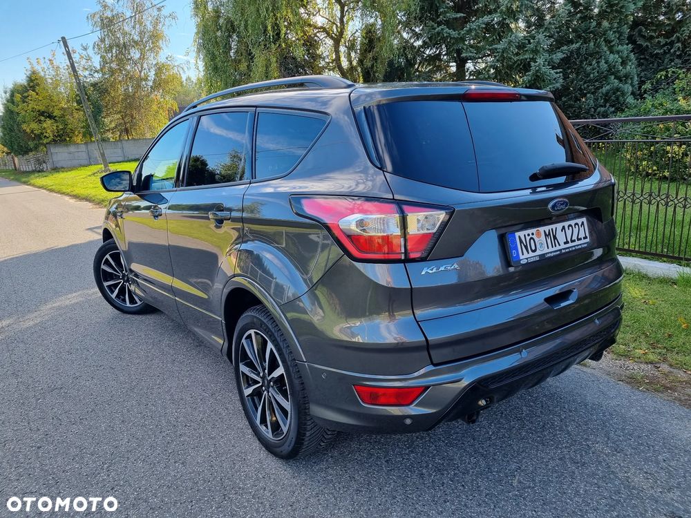 Ford Kuga 2.0 TDCi 2x4 ST-Line - 25