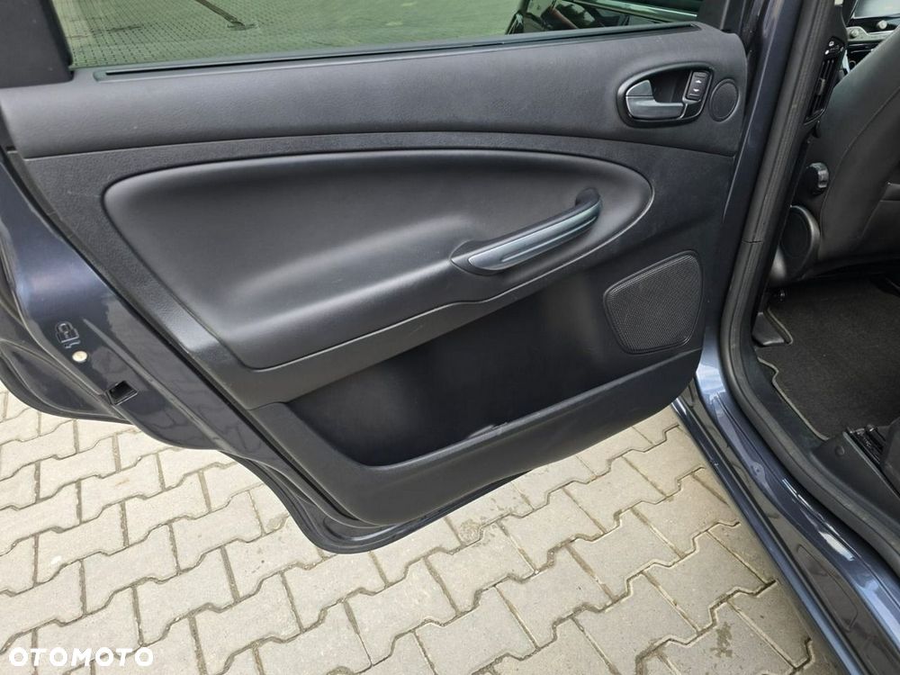 Ford Galaxy 2.0 TDCi Ghia MPS6 - 19