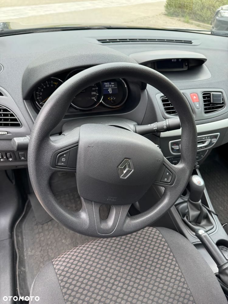 Renault Fluence 1.6 16V Expression Euro5 - 9