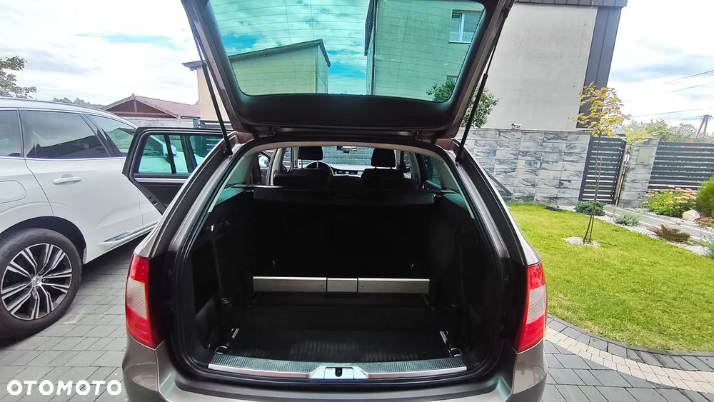 Skoda Superb - 16