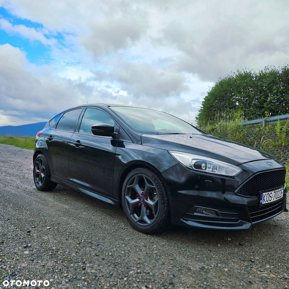 Ford Focus 2.0 EcoBoost ST - 2