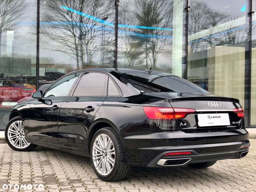 Audi A4 Limousine - 11